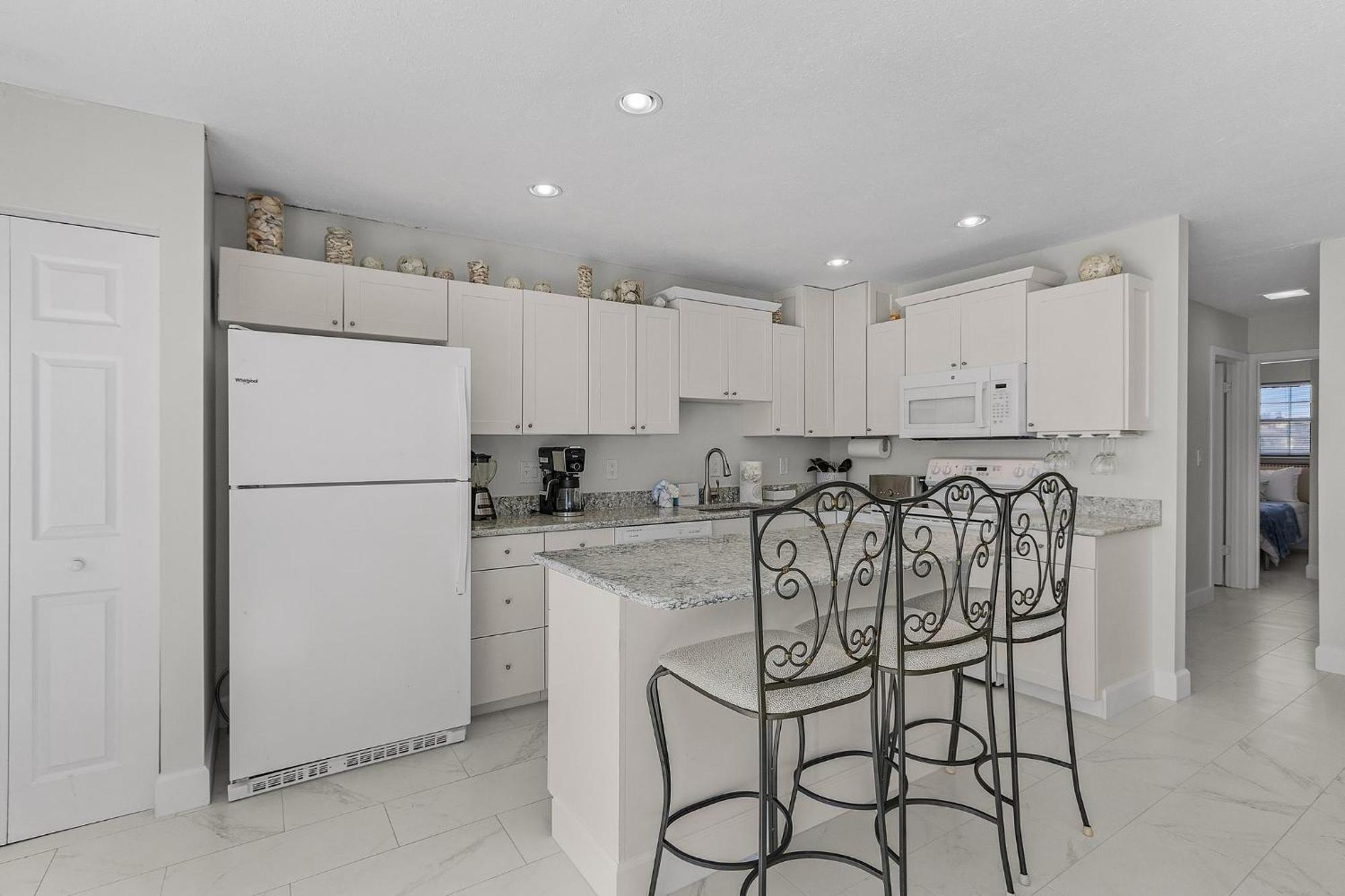 Right Waterfront Duplex W/ Pool & Holiday home *