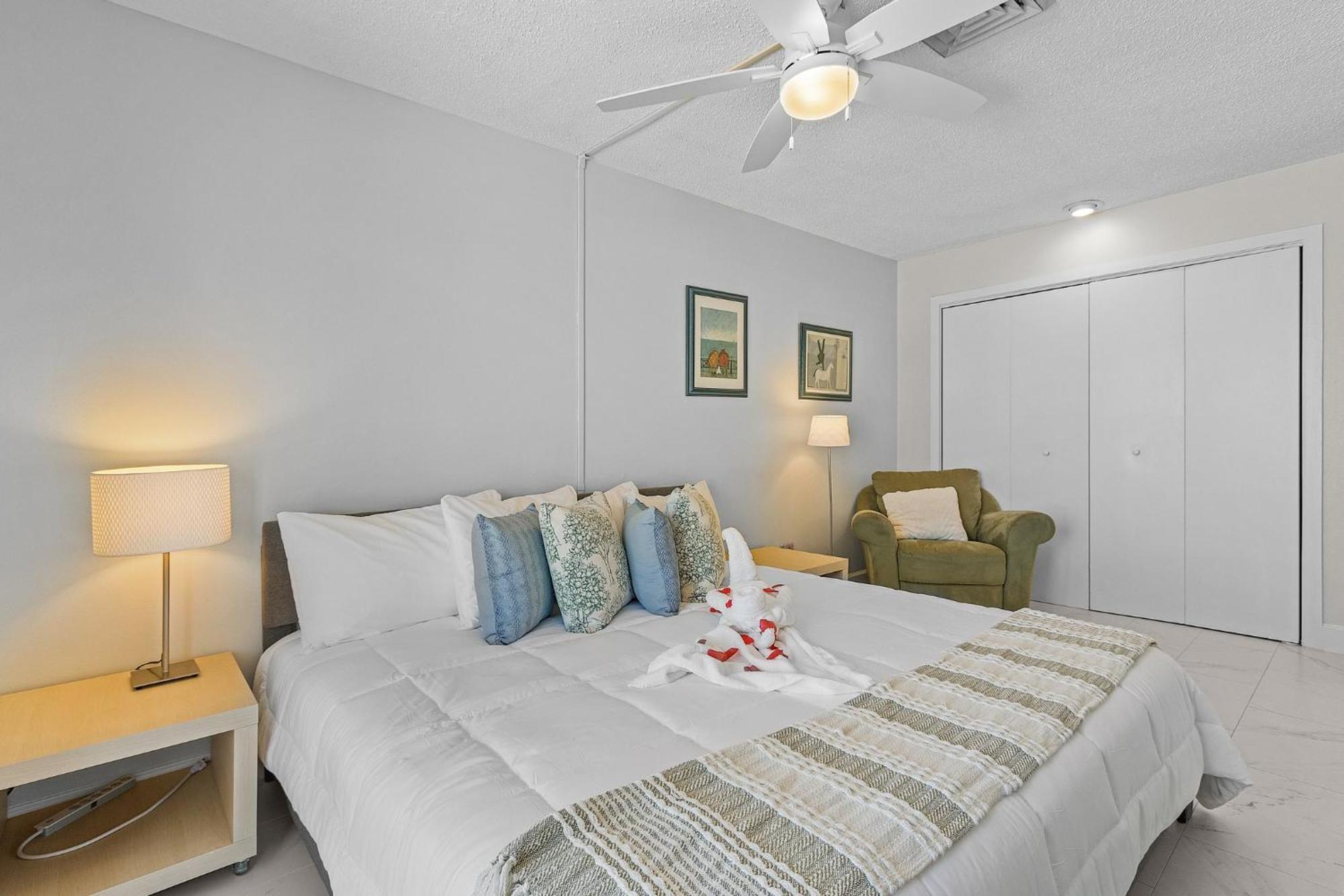 Holiday home Right Waterfront Duplex W/ Pool & *