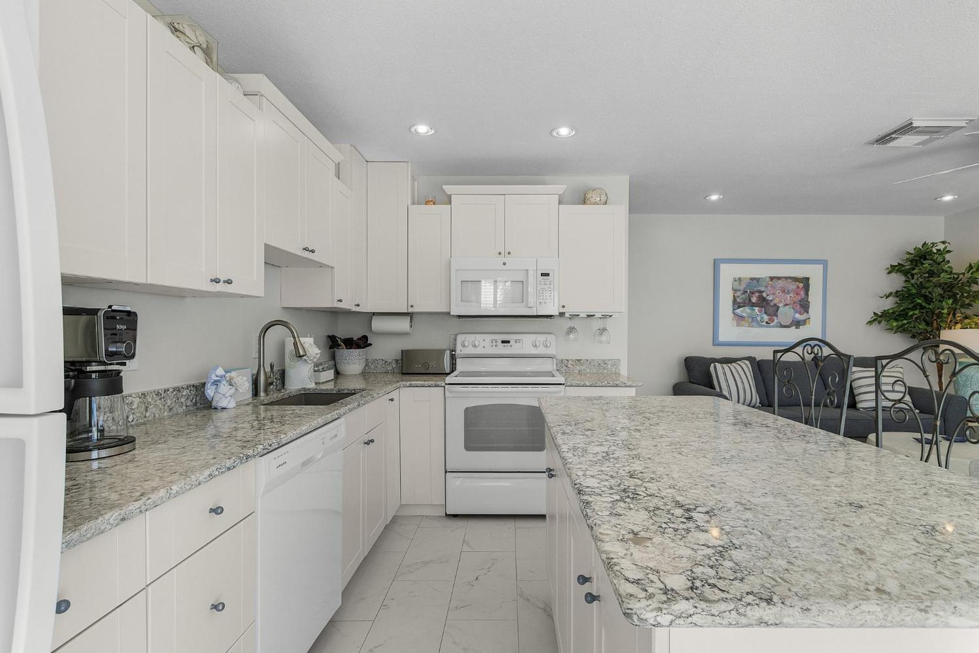 Right Waterfront Duplex W/ Pool & Holiday home Fort Myers Beach