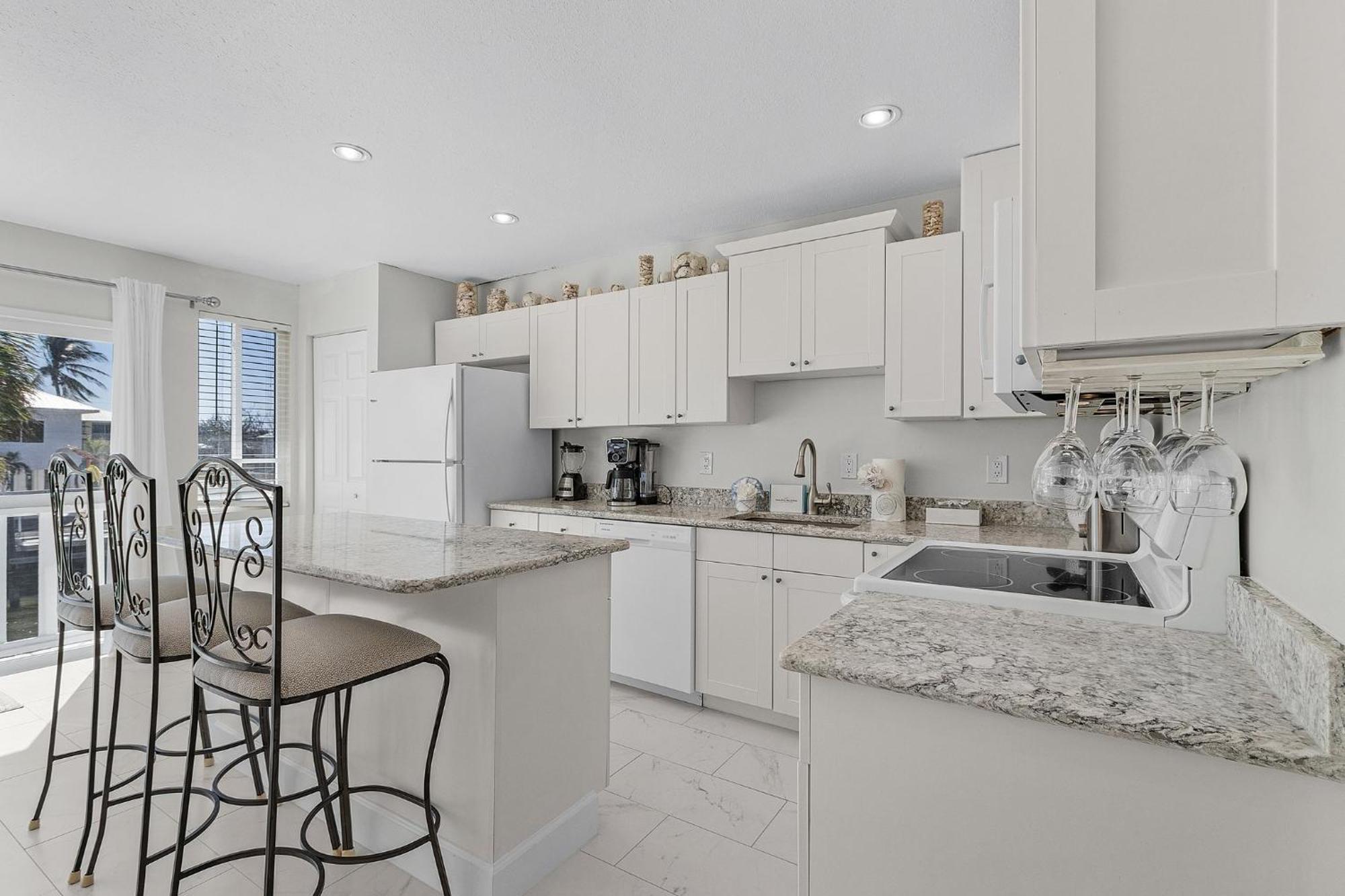 Right Waterfront Duplex W/ Pool & Holiday home