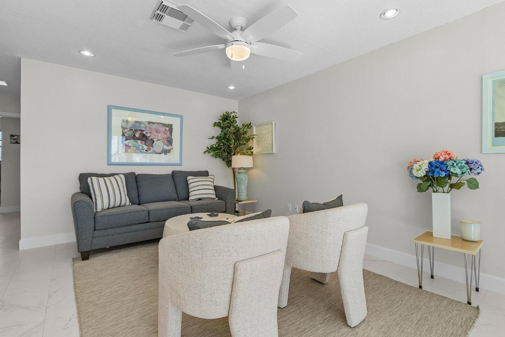 Right Waterfront Duplex W/ Pool &