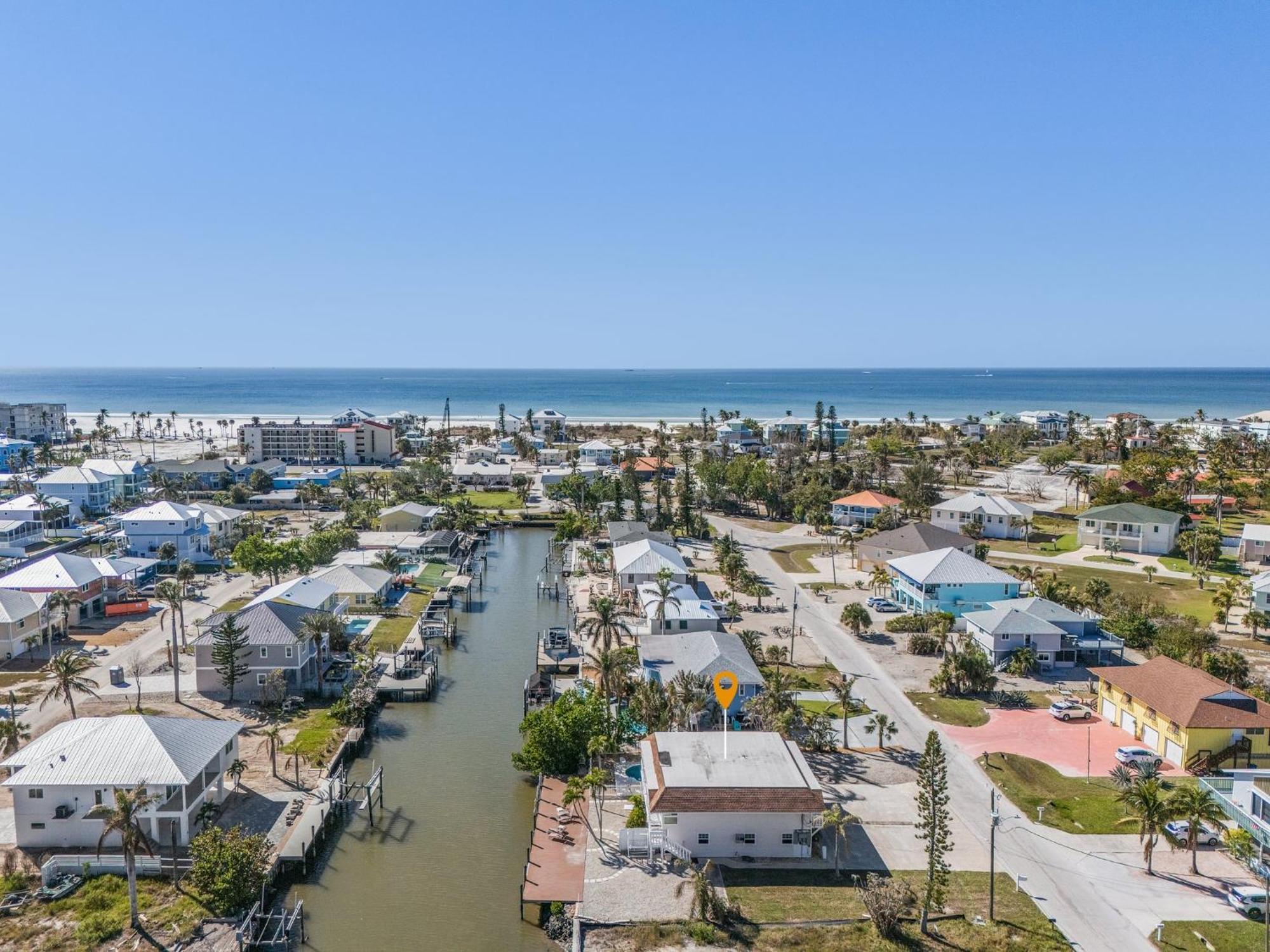 Holiday home Waterfront Duplex W/ Pool & Fort Myers Beach