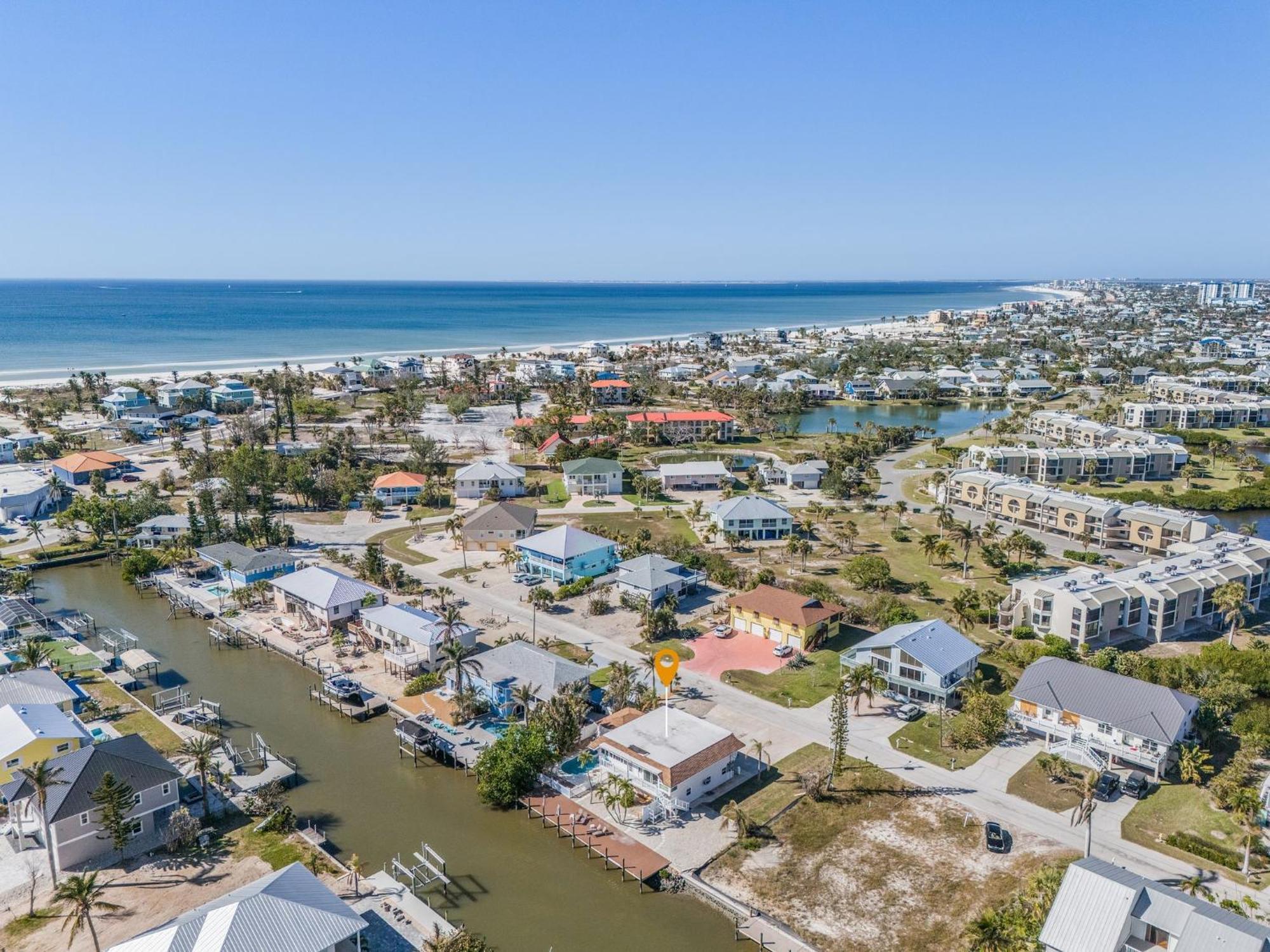 Holiday home Waterfront Duplex W/ Pool & Fort Myers Beach