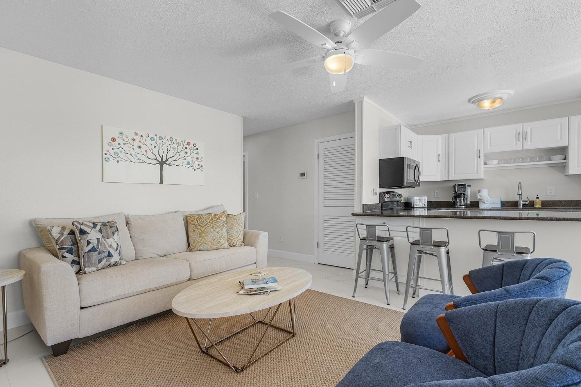 Holiday home Waterfront Duplex W/ Pool &