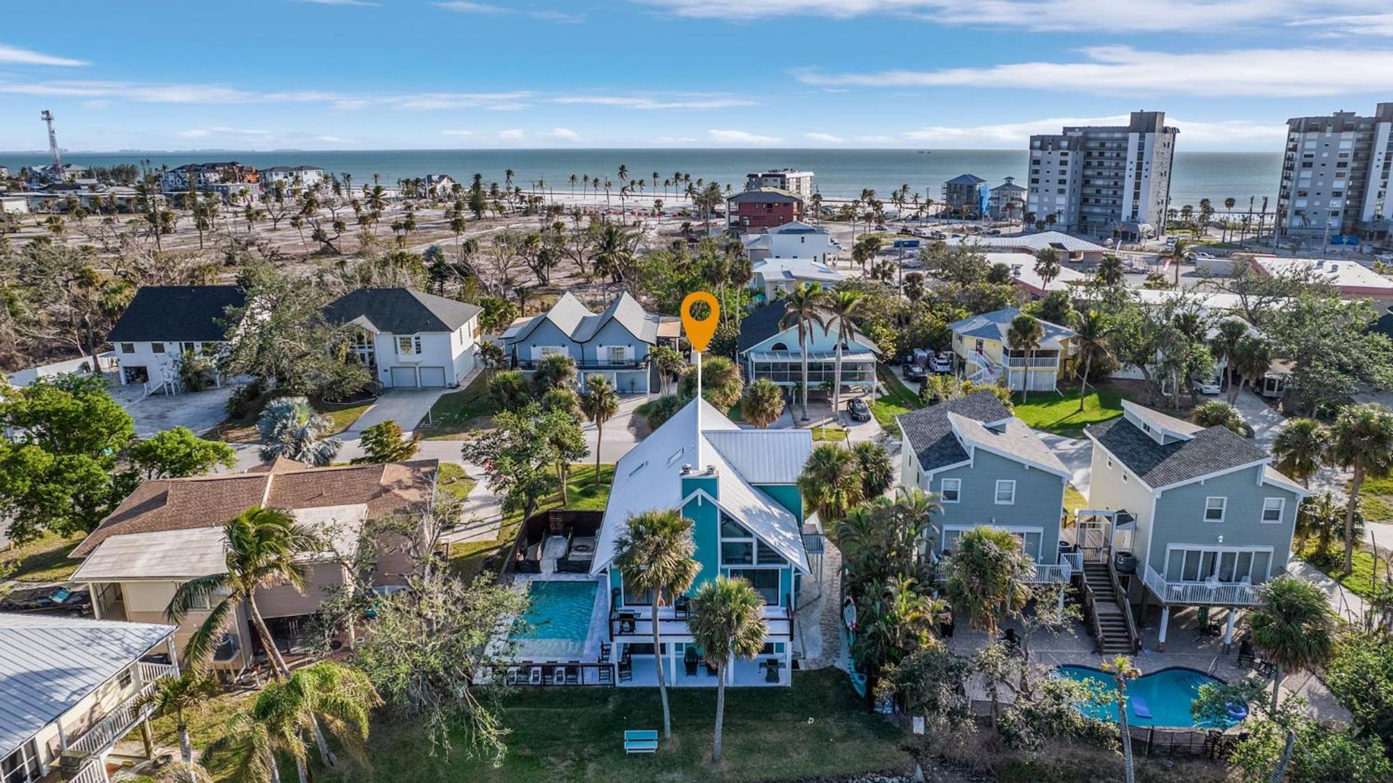 Newly Remodeled Ground Level * Fort Myers Beach