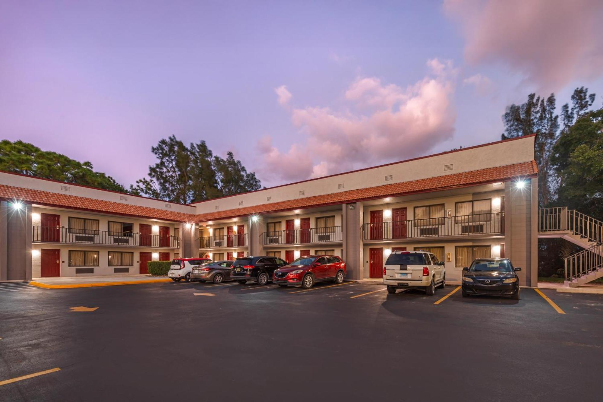 Red Roof Ft Pierce Motel Fort Pierce