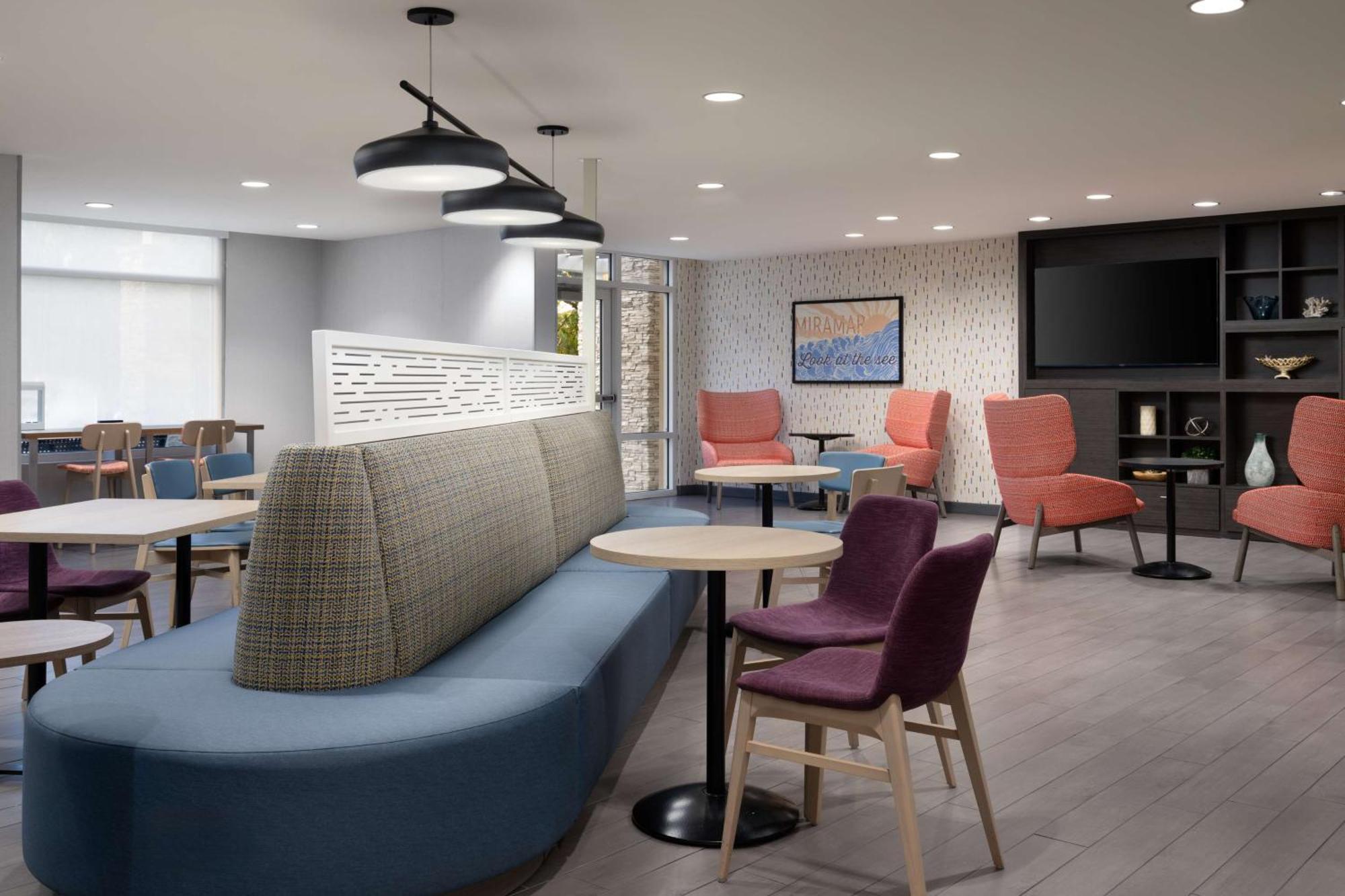 Home2 By Hilton Ft. Lauderdale Hotel 3*