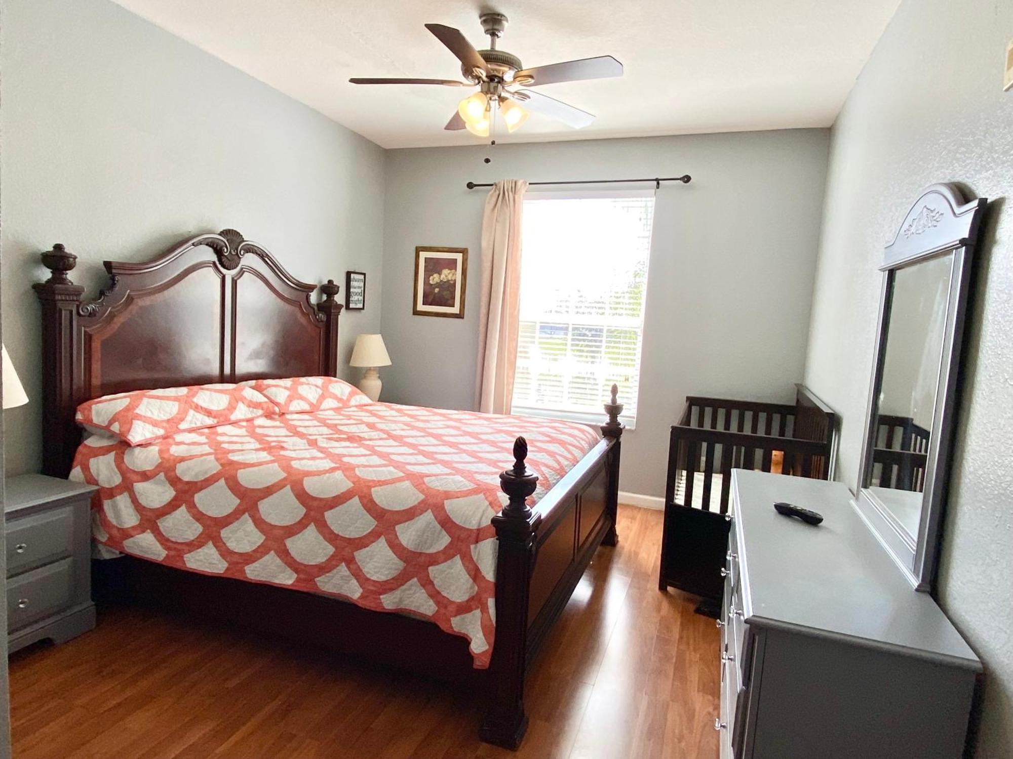 3 Bedroom Style Condo, 3 Miles To Disney! Apartment