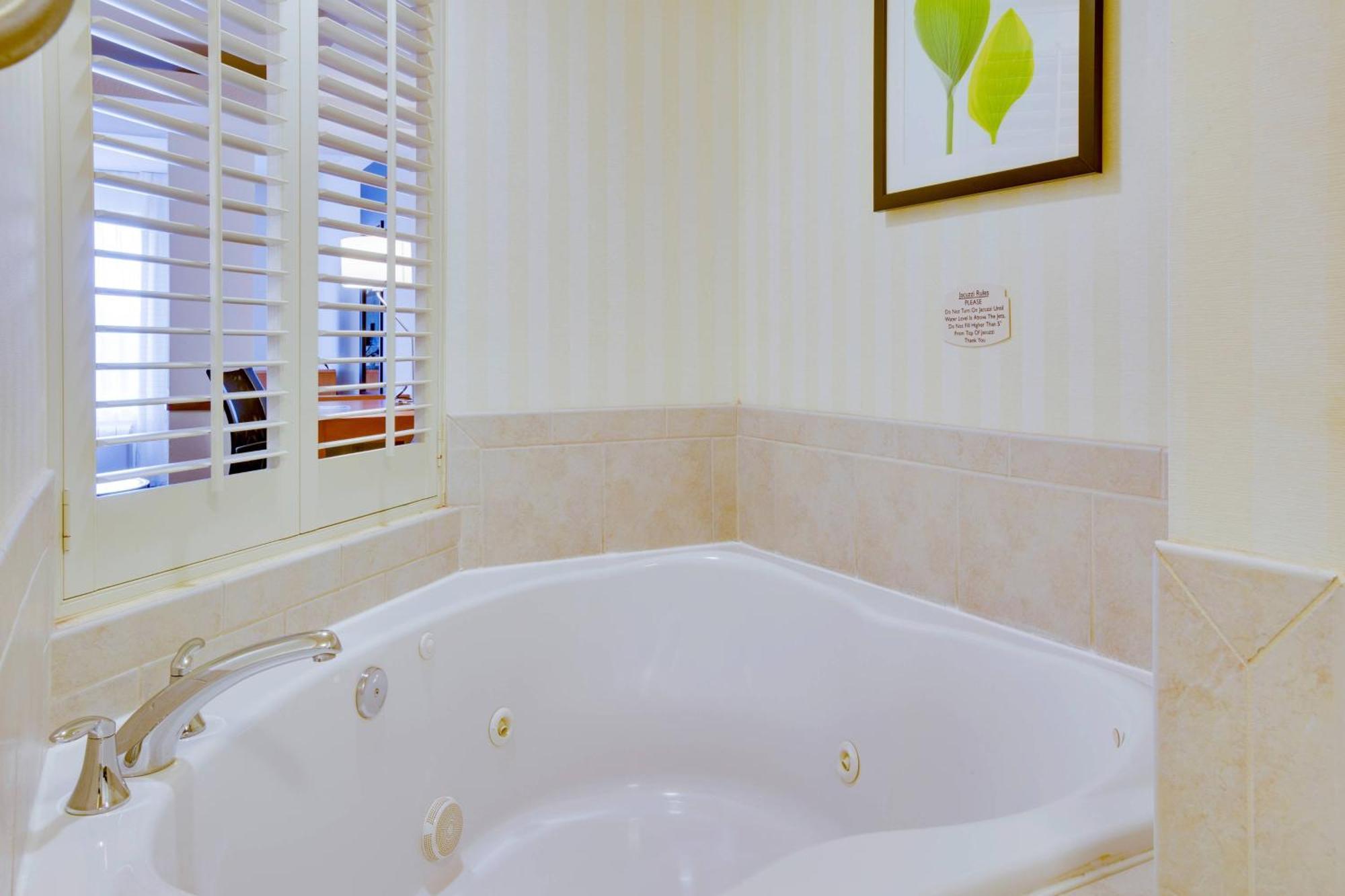 Fairfield By Marriott & West/palm Bay 3* Melbourne