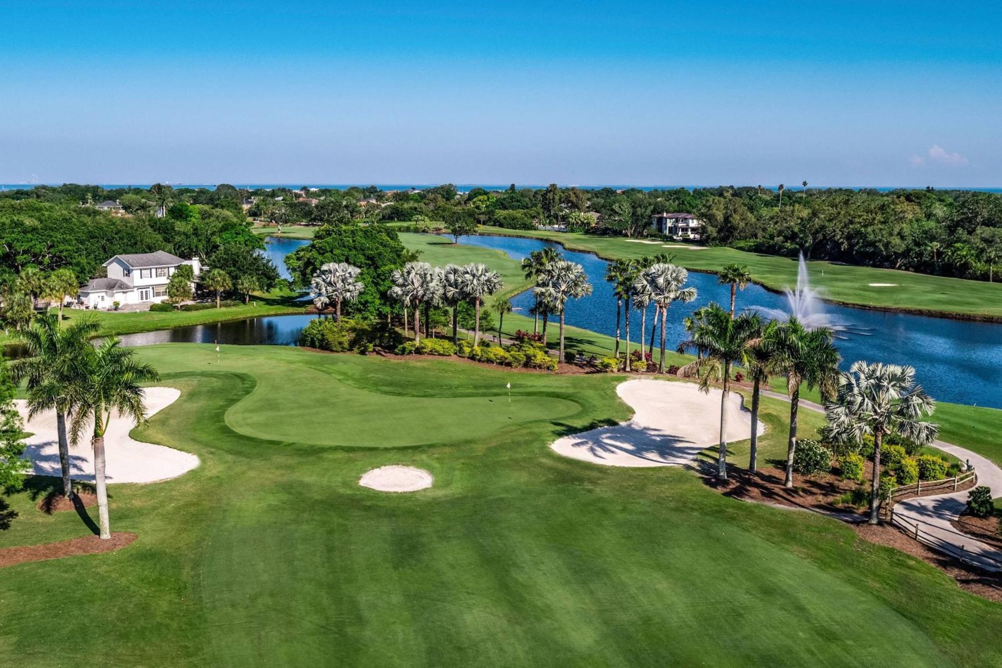 The Vinoy & Golf Club, Autograph Collection 4*