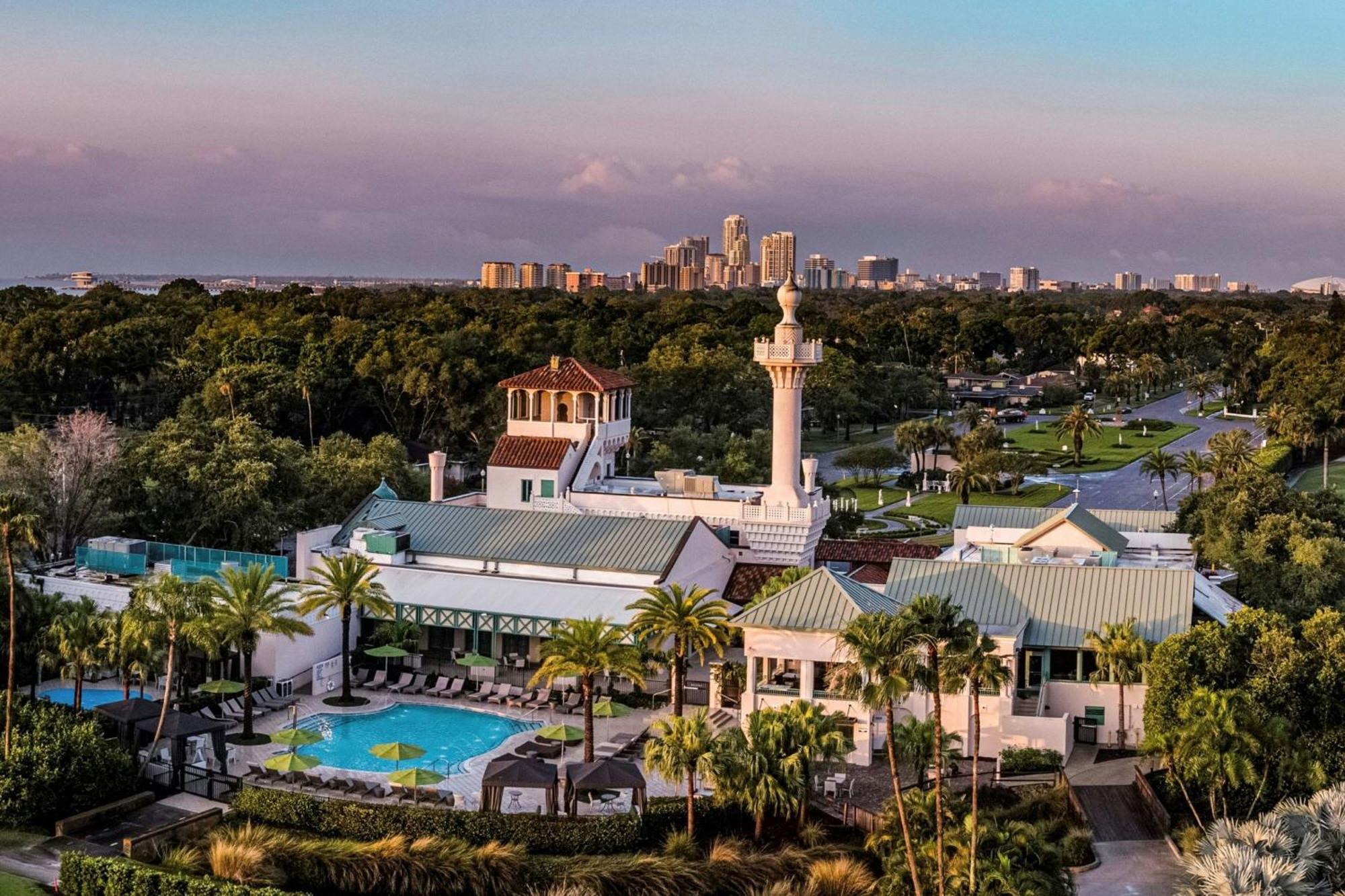 Resort The Vinoy & Golf Club, Autograph Collection St. Petersburg