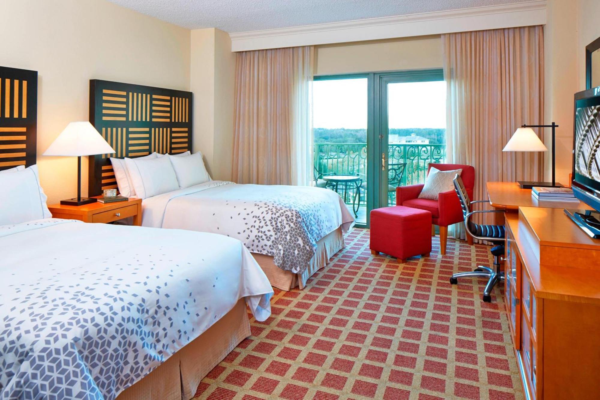 Resort World Golf Village Renaissance 4*