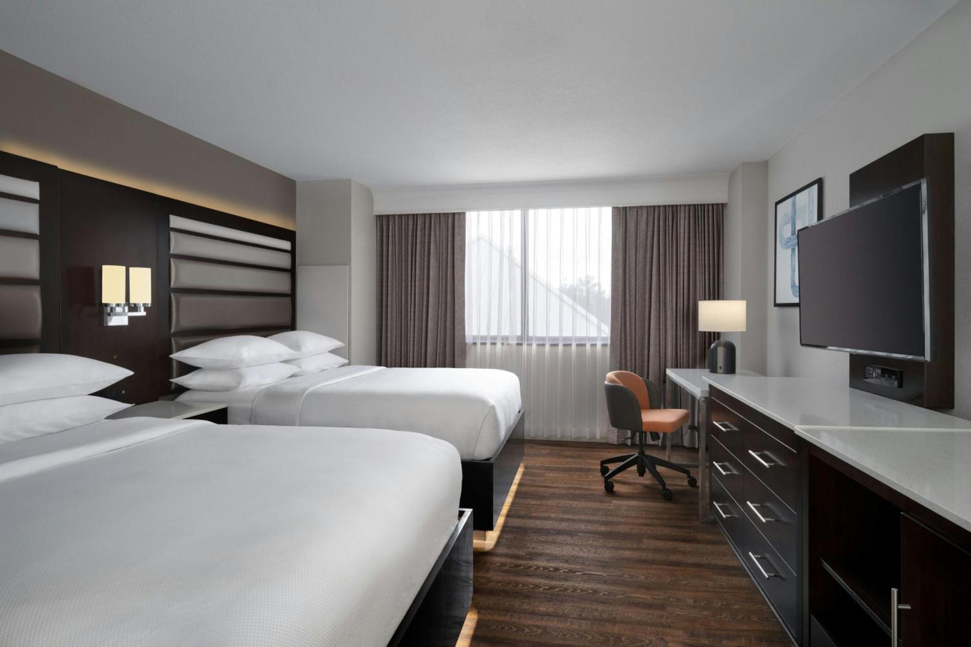 Delta By Marriott Deerwood 4*