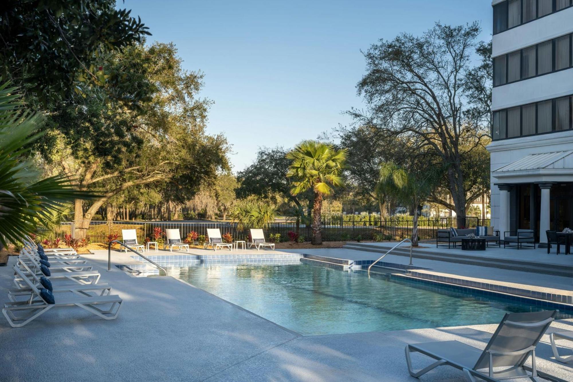 Hotel Delta By Marriott Deerwood Jacksonville