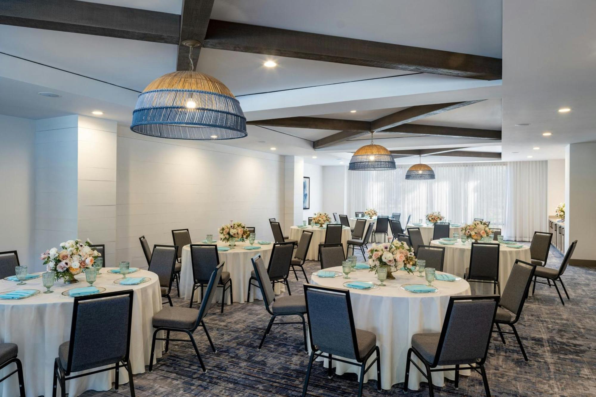 Hotel Delta By Marriott Deerwood