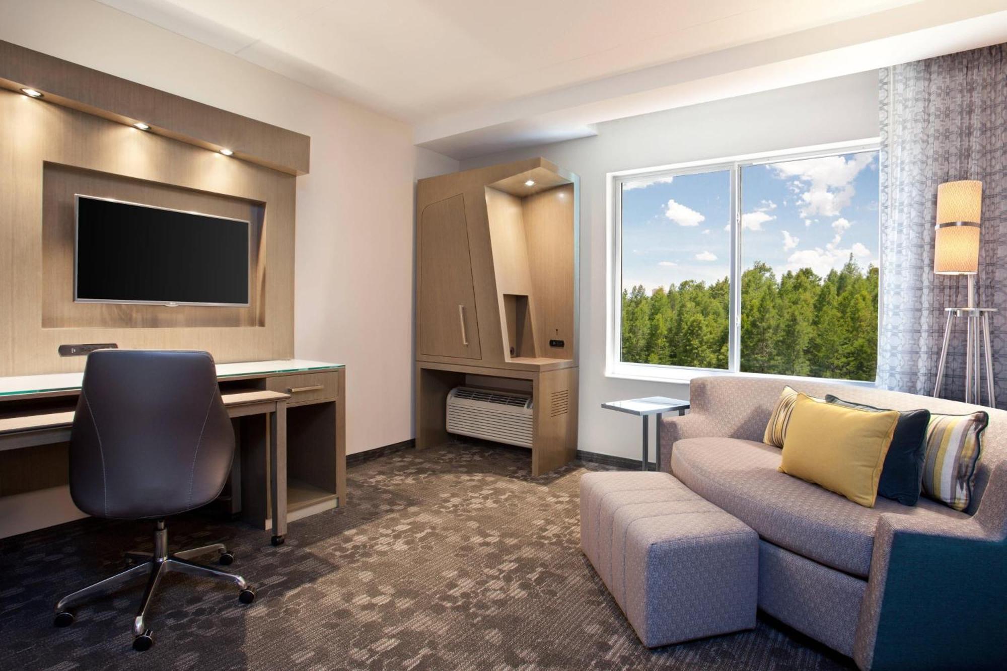 Courtyard By Marriott Orlando South/grande Lakes Area 2*
