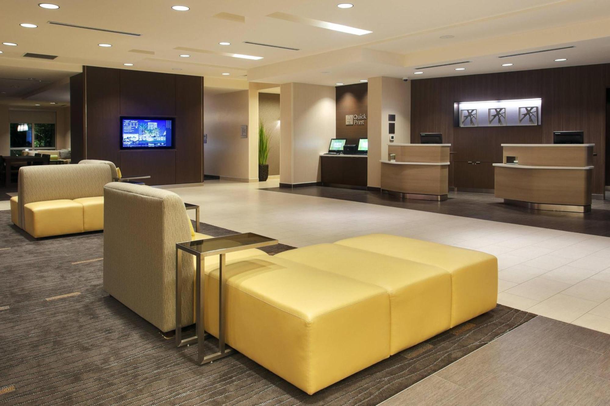 Courtyard By Marriott Orlando South/grande Lakes Area