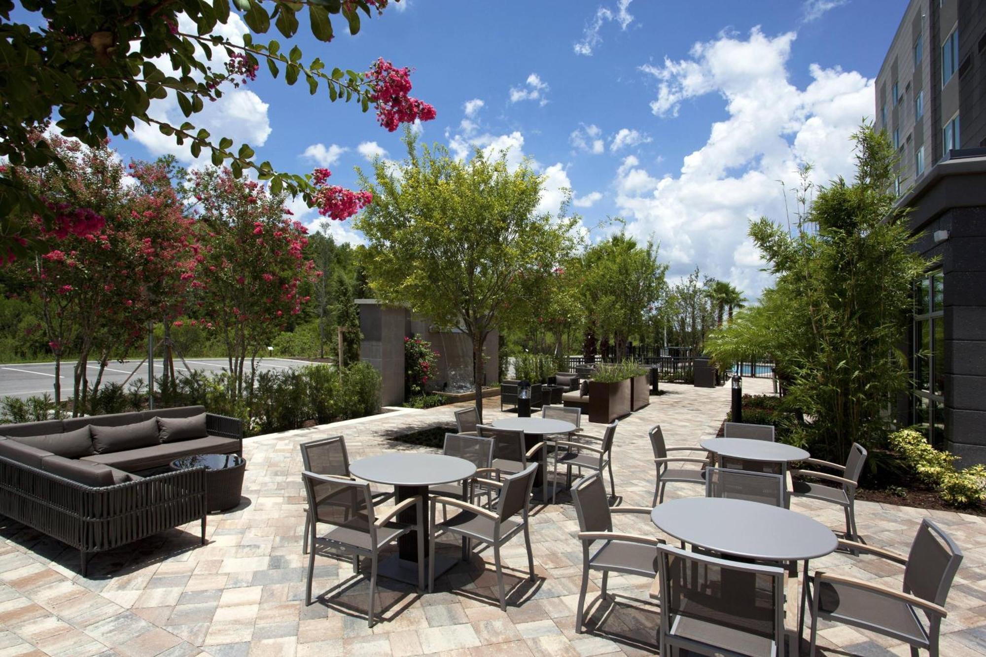Courtyard By Marriott Orlando South/grande Lakes Area Hotel