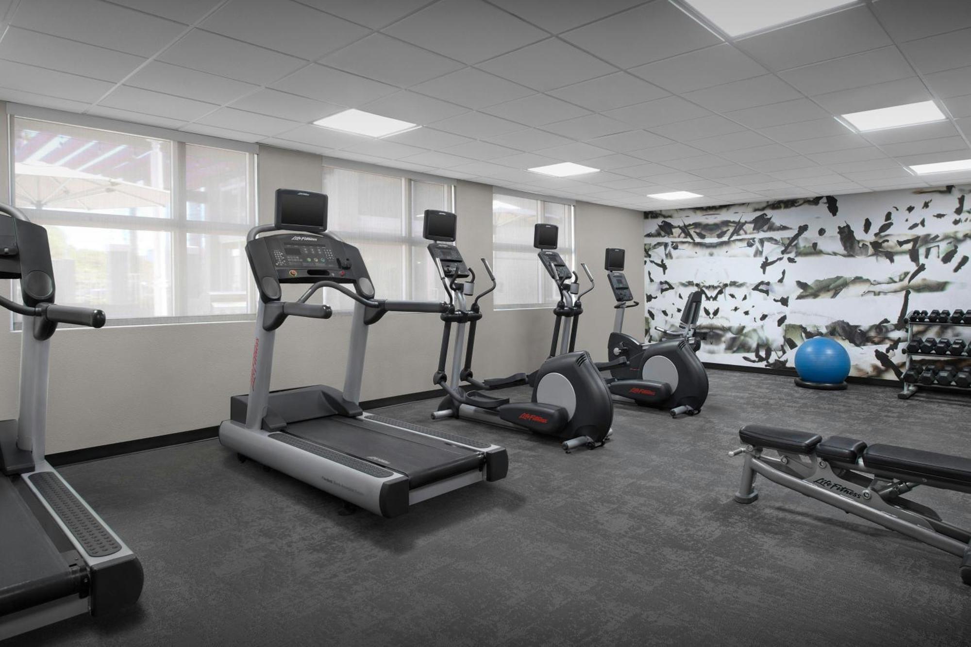 Hotel By Marriott Lauderdale Airport & Cruise Port