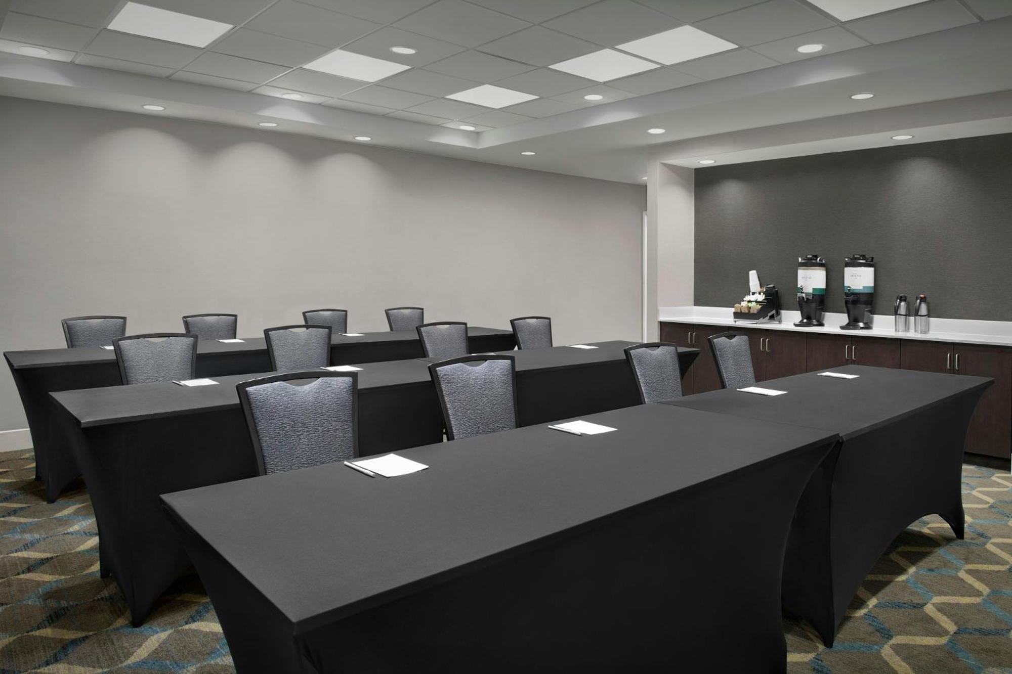 By Marriott Lauderdale Airport & Cruise Port Hotel 3*