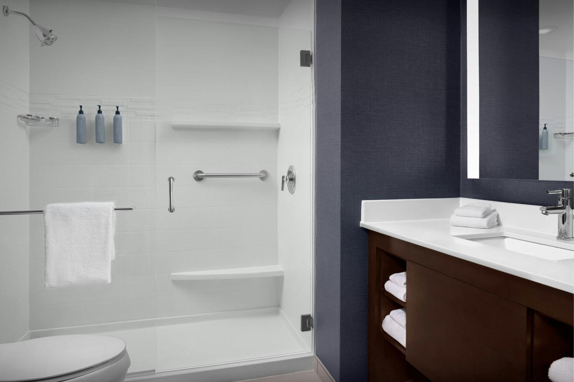 By Marriott Lauderdale Airport & Cruise Port 3*