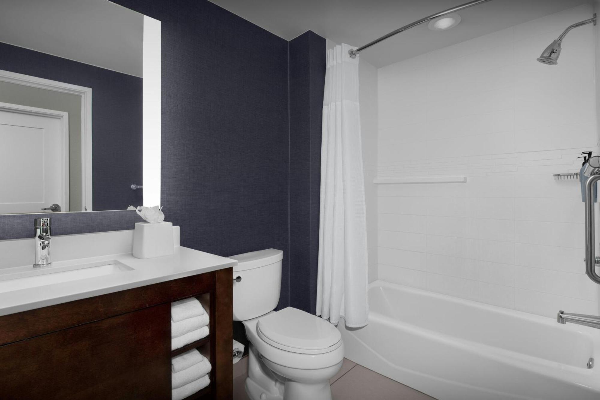 By Marriott Lauderdale Airport & Cruise Port 3* Dania Beach