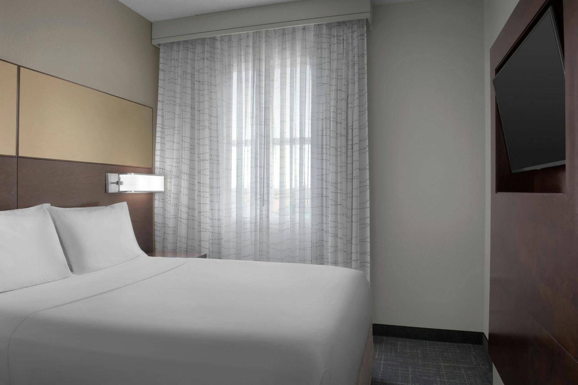 Hotel By Marriott Lauderdale Airport & Cruise Port Dania Beach