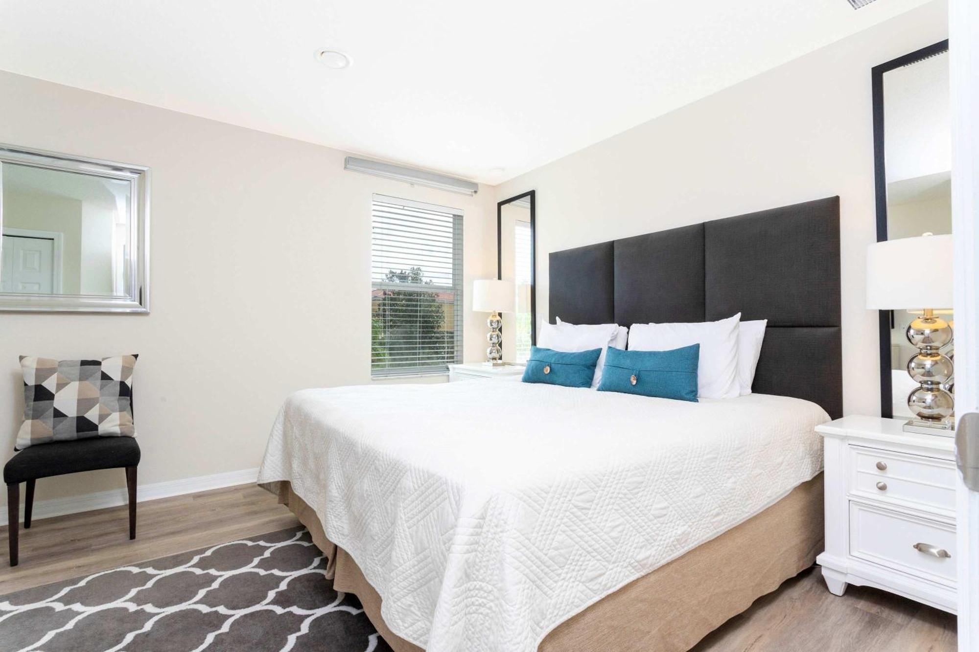 Three Bedrooms Townhome 3012