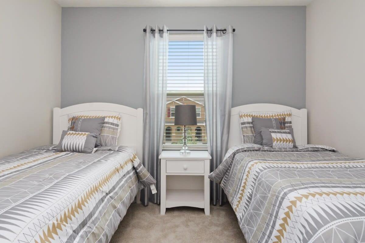 Family Friendly Four Bedrooms 5147a Holiday home *