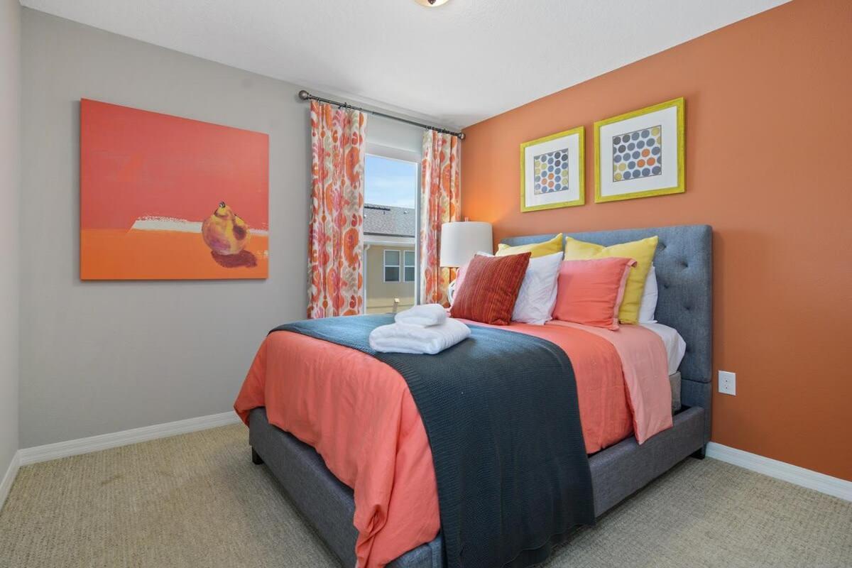 Holiday home 4bd Sleeps 9 W Jacuzzi Close To @ Compass Bay 5113c Kissimmee