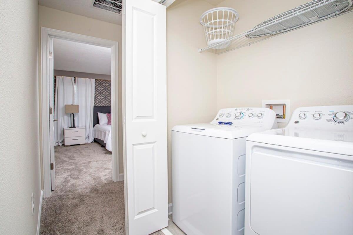 Holiday home Gorgeous 4 Bedroom W/ Pool Close To 4836