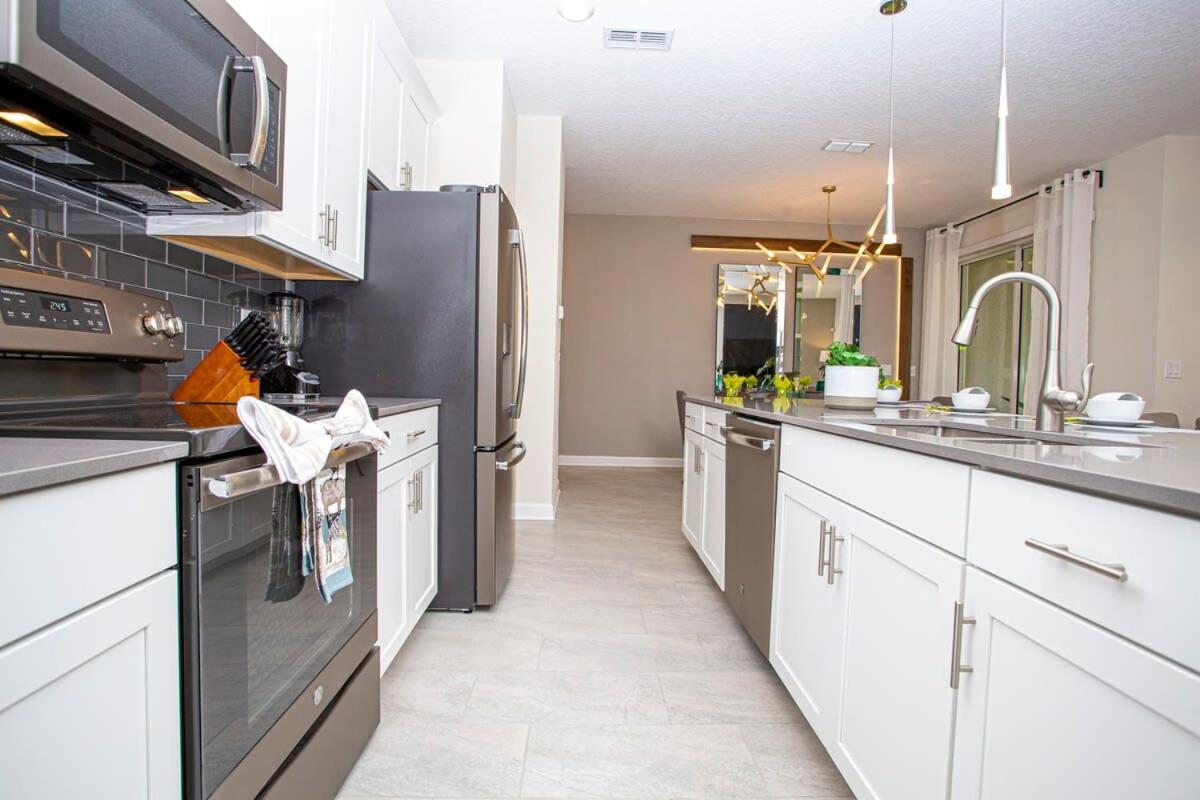 Gorgeous 4 Bedroom W/ Pool Close To 4836 Holiday home Kissimmee