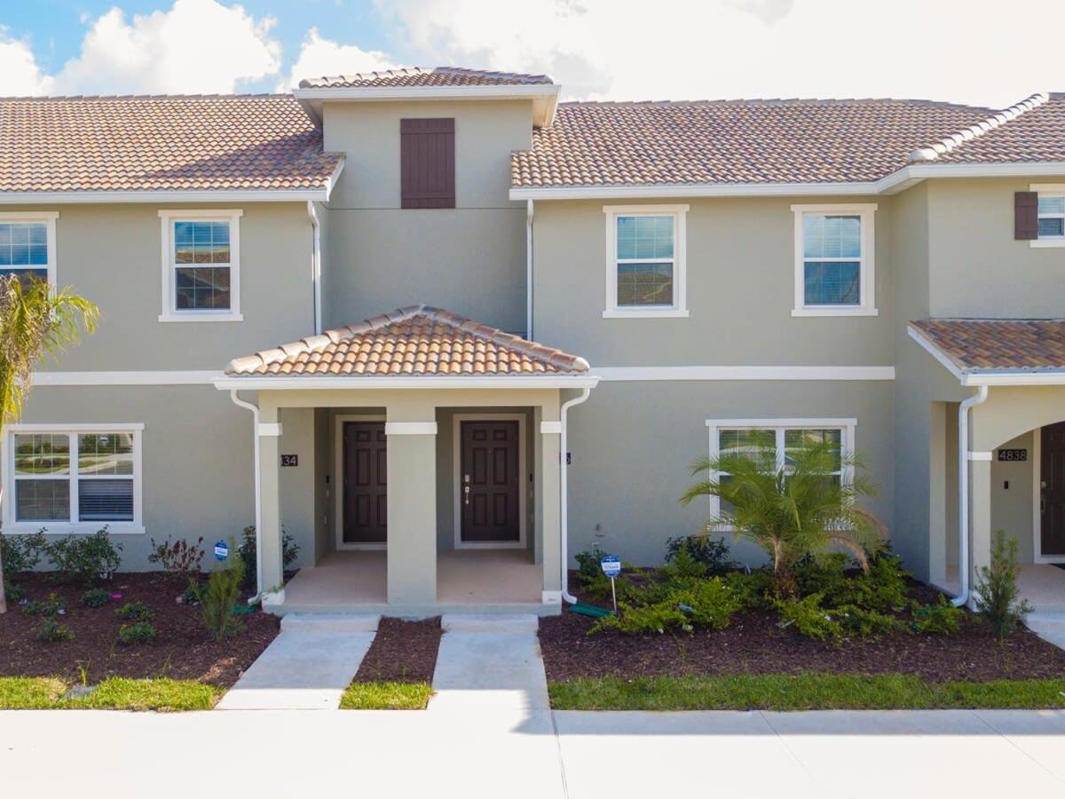 Gorgeous 4 Bedroom W/ Pool Close To 4836