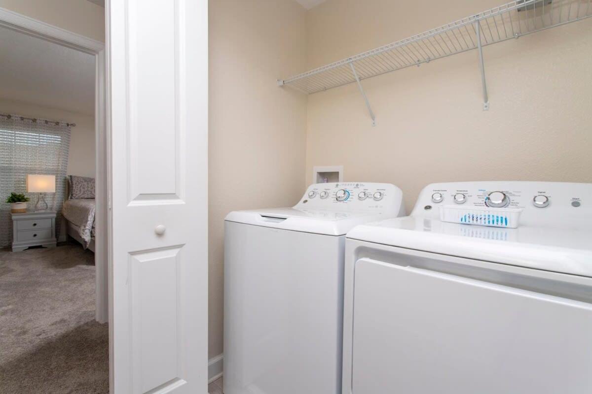 Luxurious Decor 4 Bd W/ Pool Close To 4820 Kissimmee