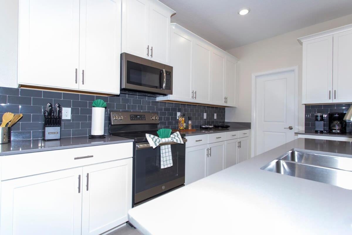 Stunning 5 Bd W/ Pool Close To @ Storey 2767 * Kissimmee