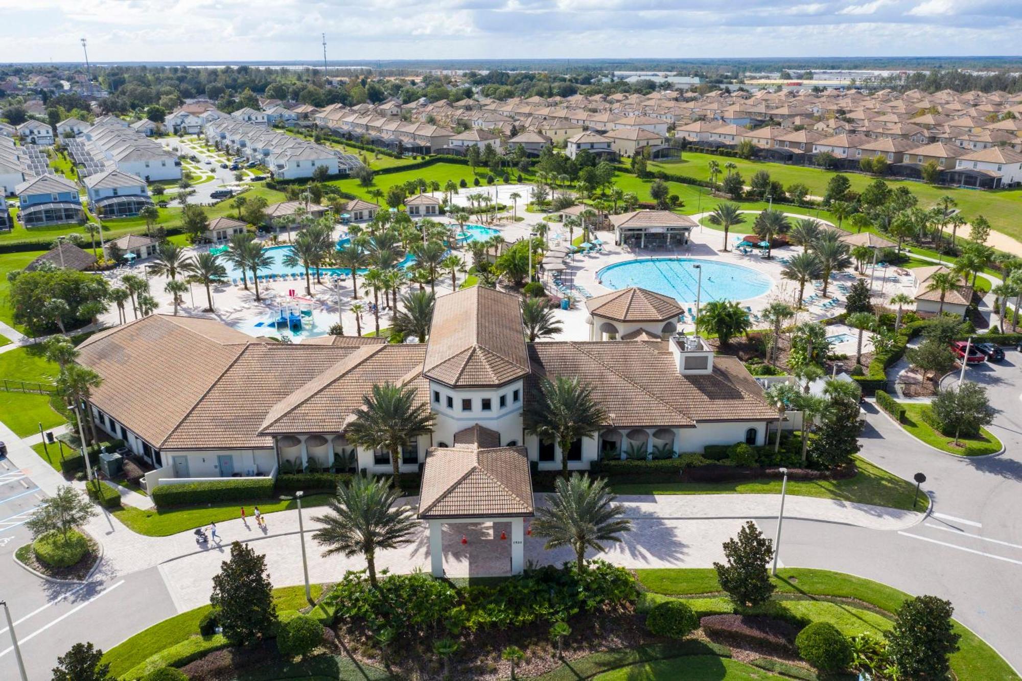Gorgeous 4bd Close To W/ Pool @ Champions Gate 1196 * Davenport