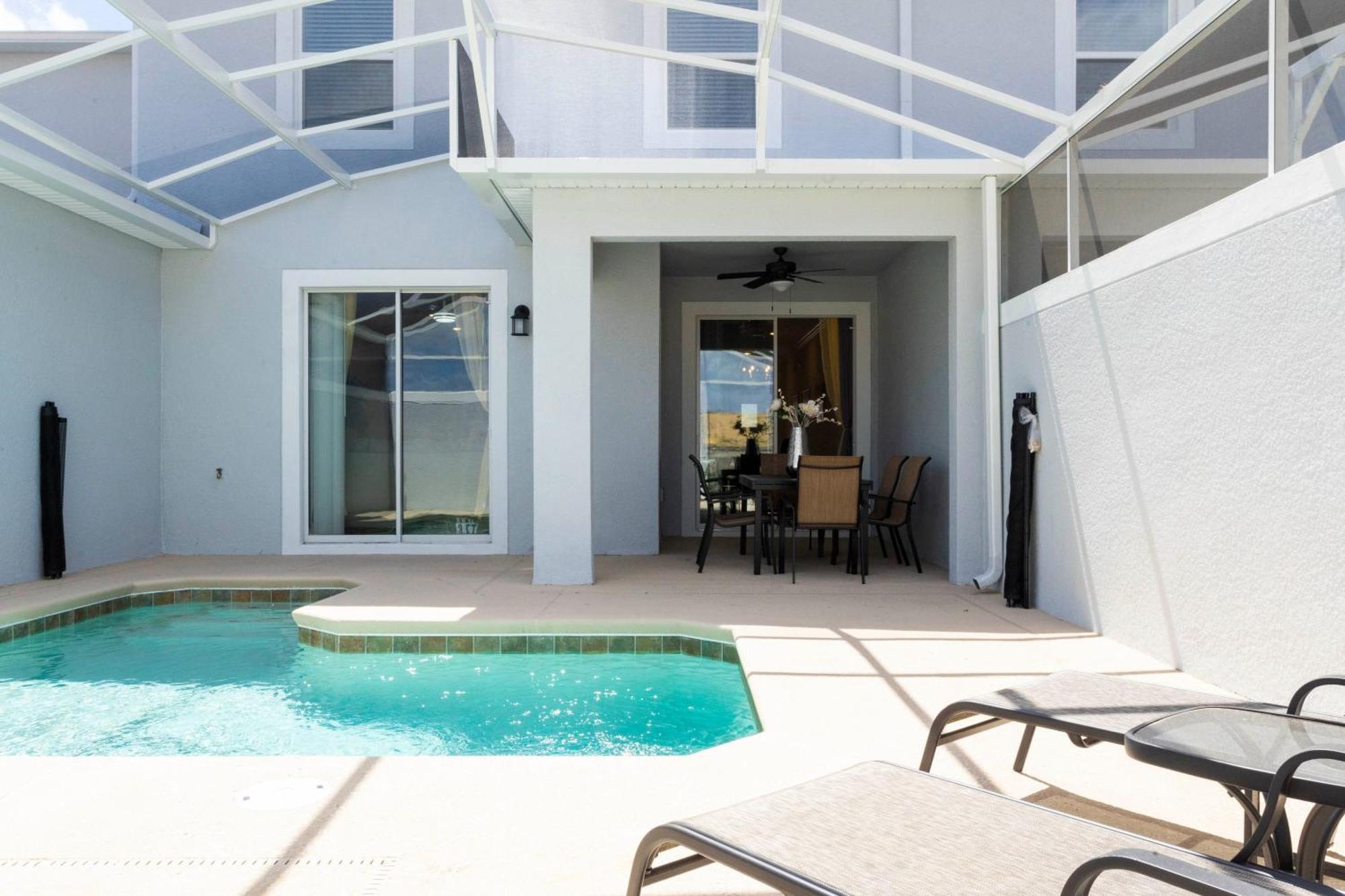 Holiday home Gorgeous 4bd Close To W/ Pool @ Champions Gate 1196 Davenport