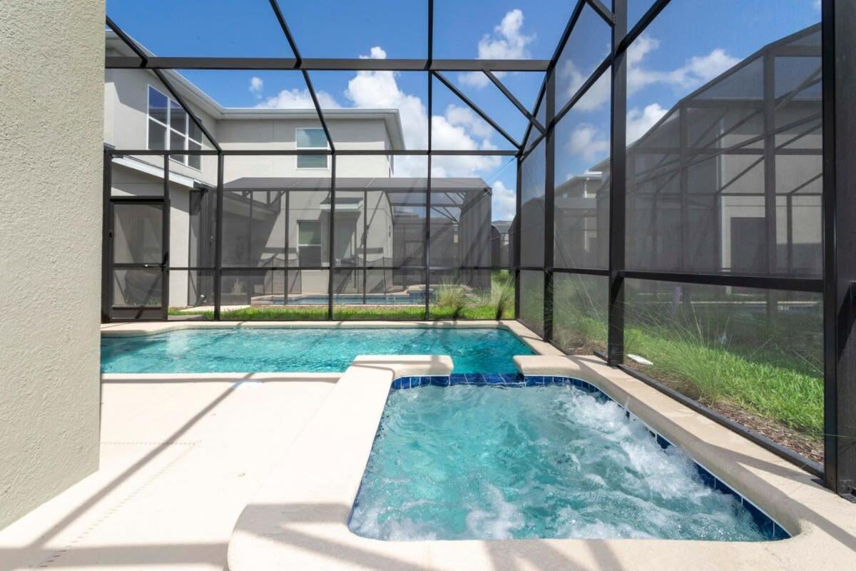 Gorgeous 5bdr Family With Pool At Storey 2767 O *