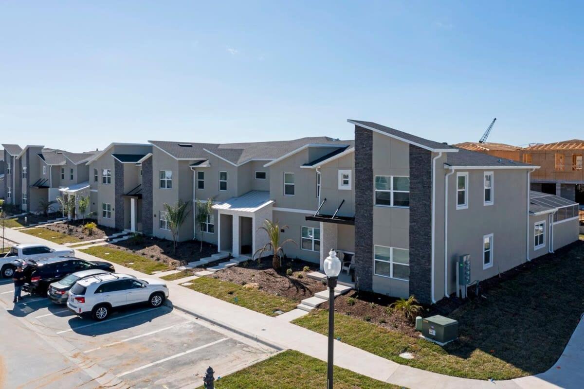 Gorgeous 5 Bd W/ Pool Close To @ Champions Gate 948 Holiday home