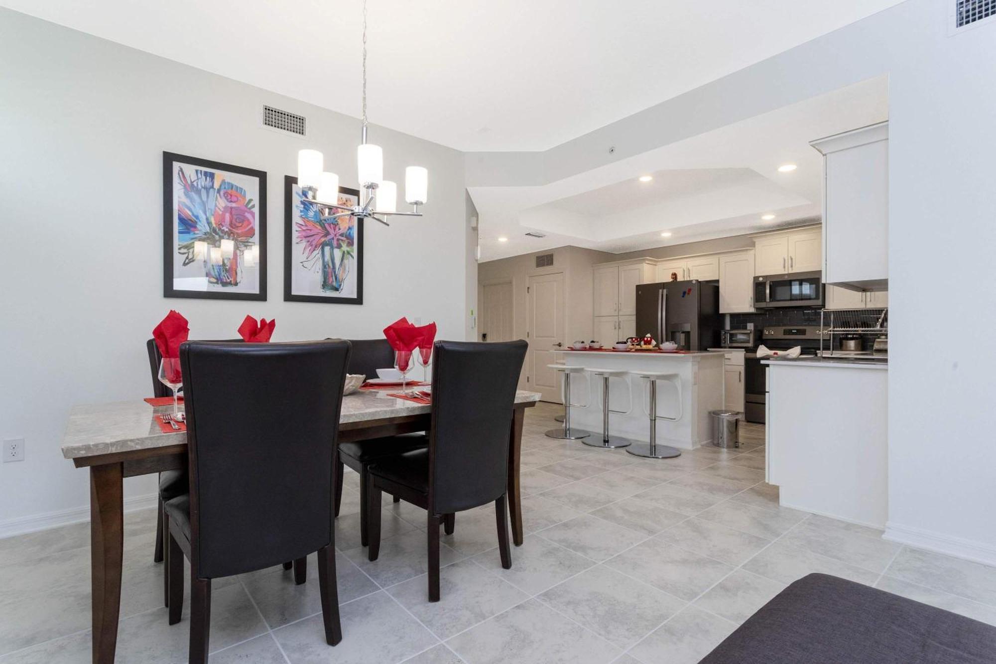 Gorgeous 3bd 8 Guests @storey Close To 101 3191 Holiday home