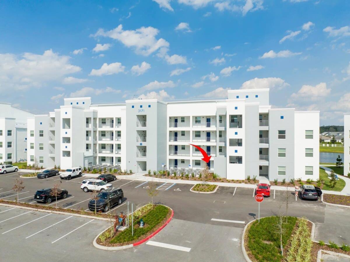 Stunning 2bd Apto Close To @ Storey 105p 3171