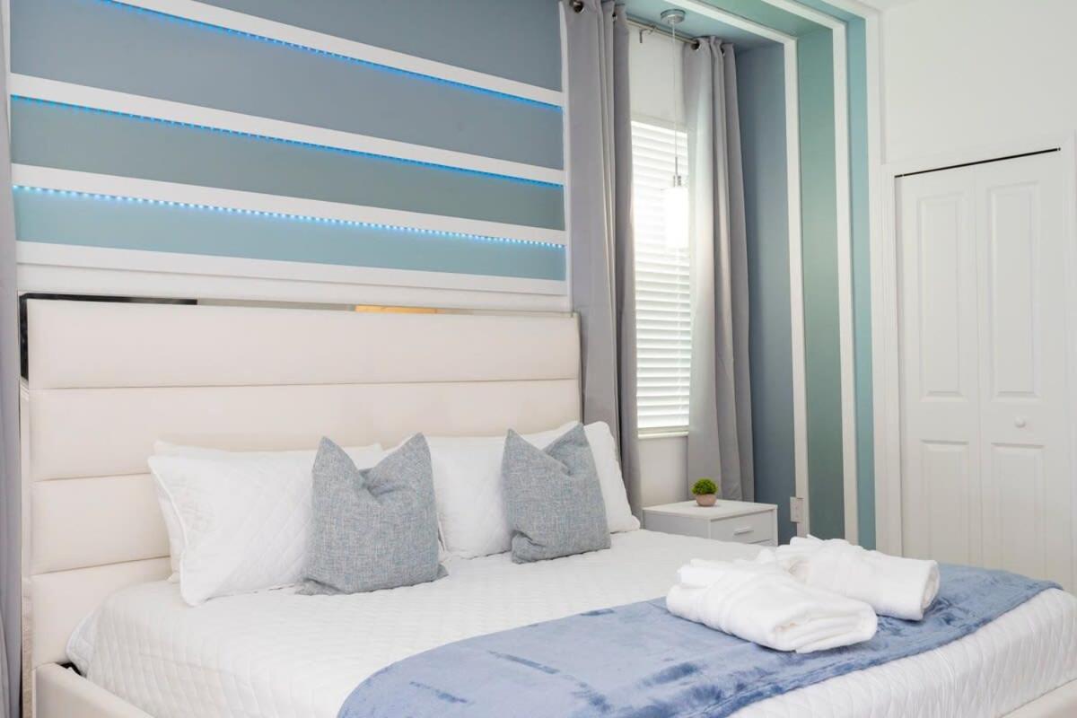 Holiday home Joyful 8bd Single Family W Pool @champions Gate 9262