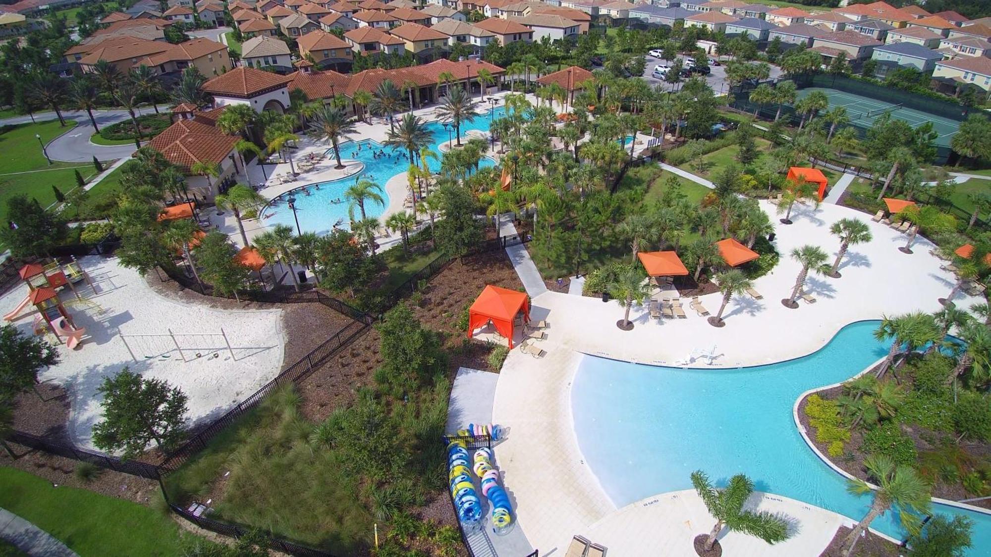 Marvelous 7 Bd W/ Pool Close To @ Solterra 6086 Holiday home