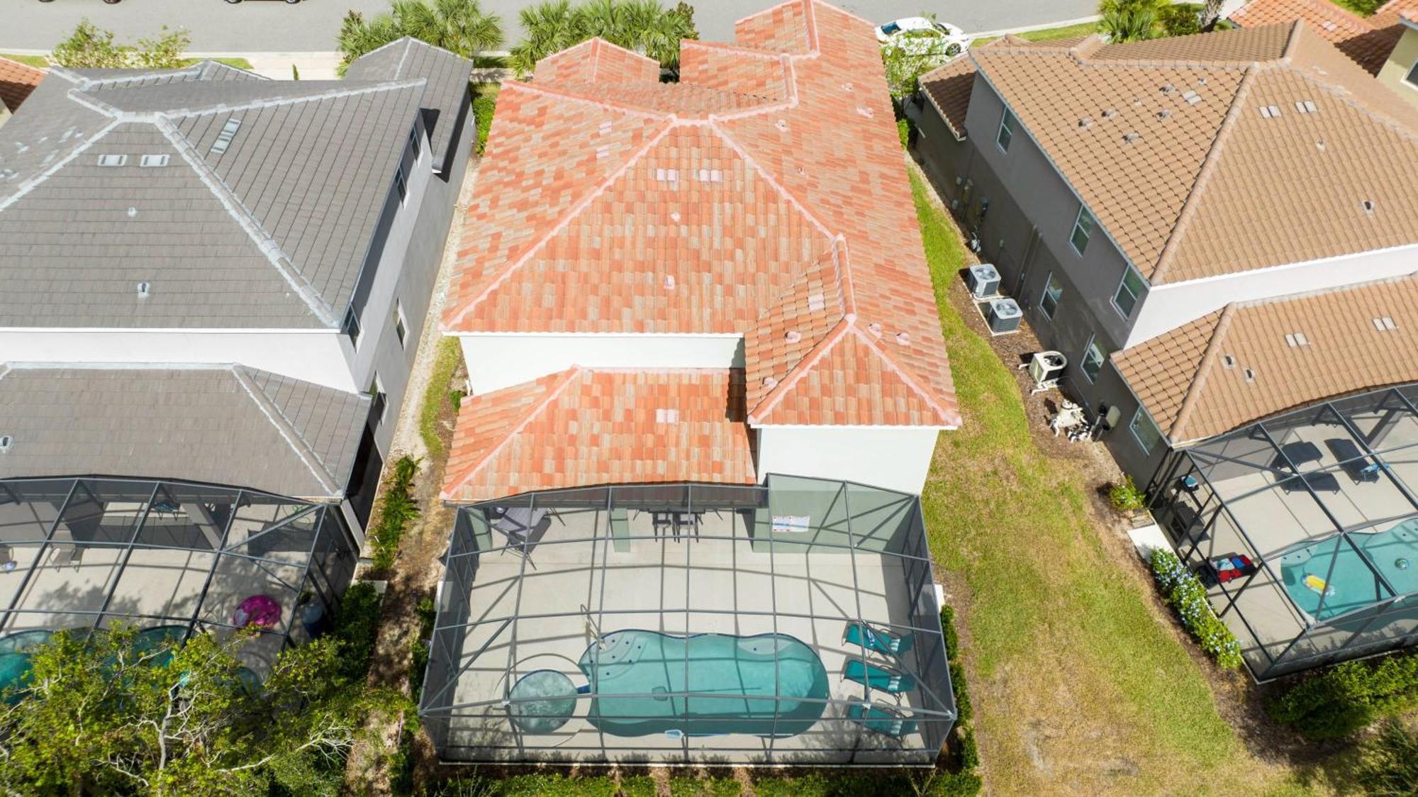 Marvelous 7 Bd W/ Pool Close To @ Solterra 6086 *
