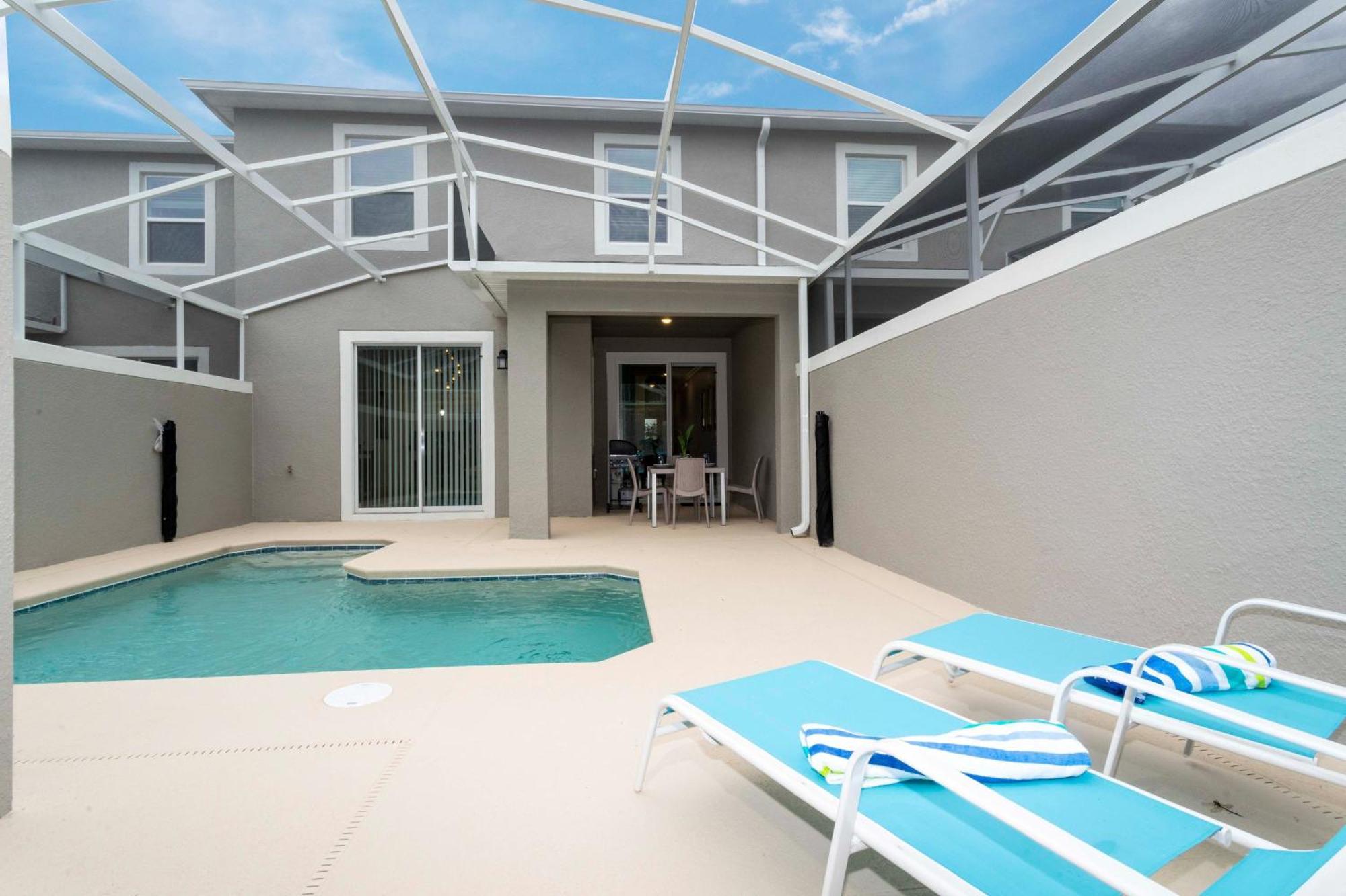 Stunning 4 Bd W/ Pool Close To @ Champions Gate 1158 Holiday home Kissimmee