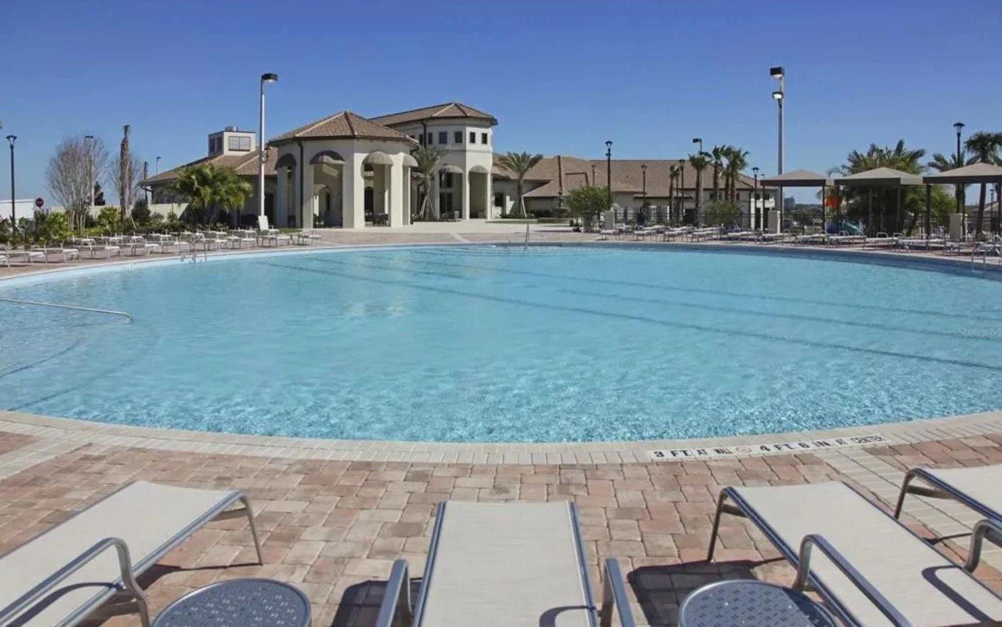Stunning 5 Bd W/ Pool Close To 8955 Kissimmee
