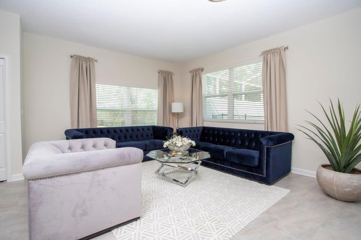 Stunning 5 Bd W/ Pool Close To 8955 Kissimmee