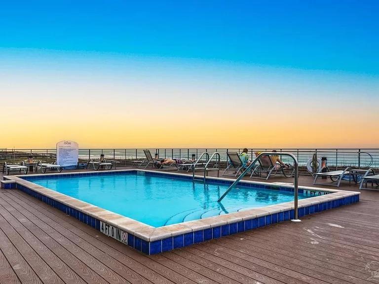 Resort Jbg Hideaway *