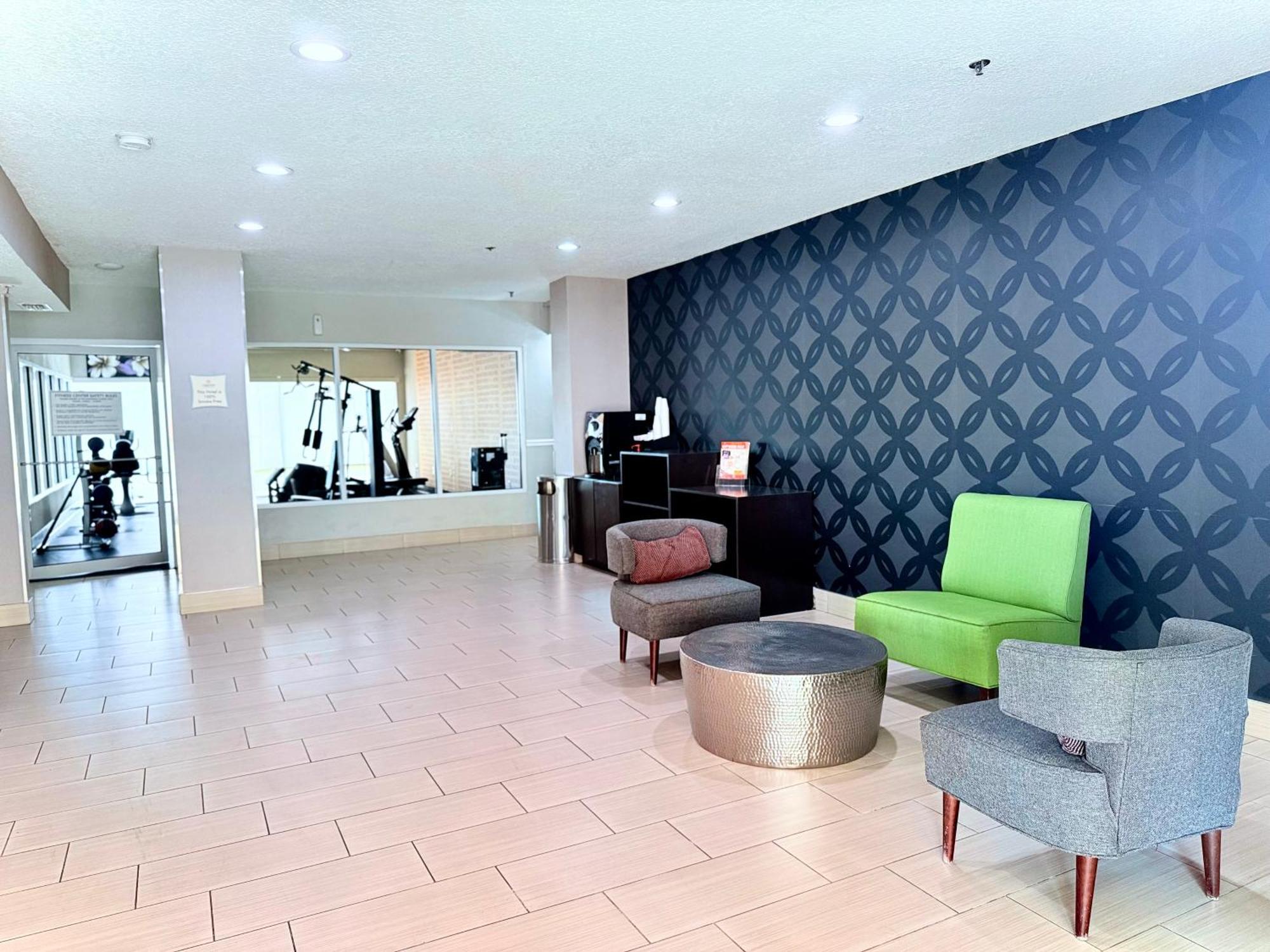 La Quinta By Wyndham Universal Area - Free Shuttle To Universal