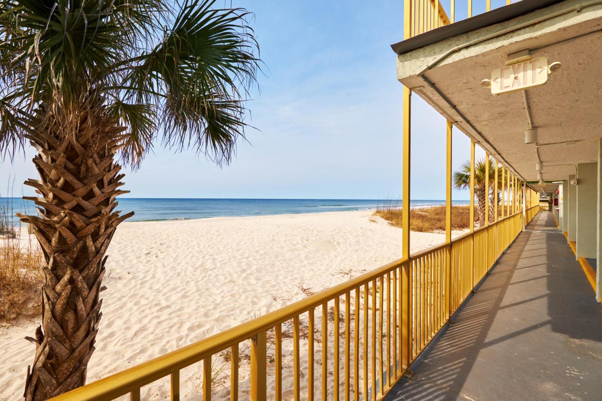 Chateau Beachfront Hotel, A By The Sea 3* Panama City Beach